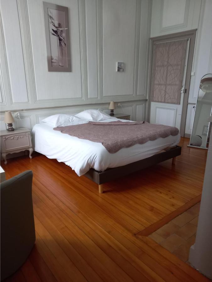 Le Chateau De Buchy Buchy  Εξωτερικό φωτογραφία